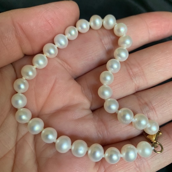 Vintage Cultured Pearls Hand Knotted Bracelet - Picture 6 of 8